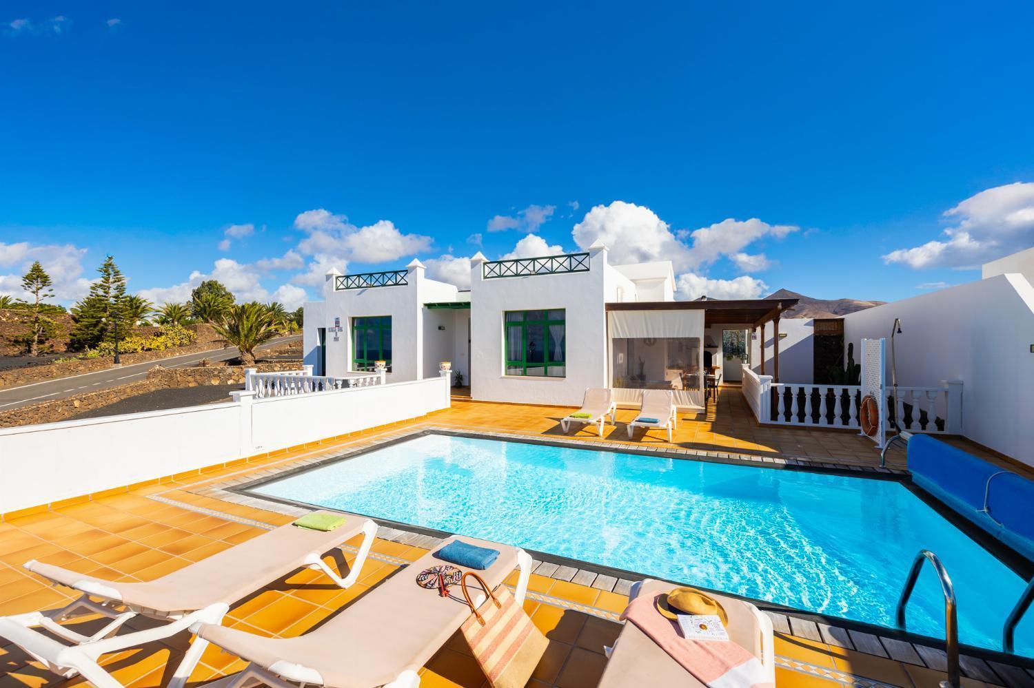 Villa Sol Y Mar ไยซา ภายนอก รูปภาพ