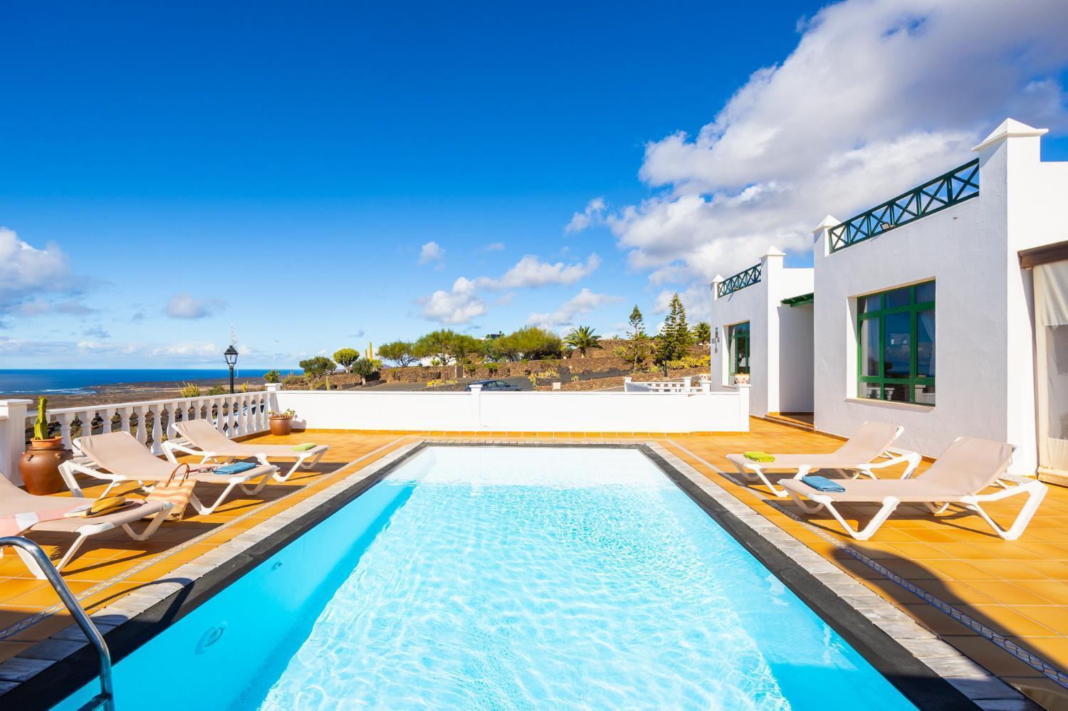 Villa Sol Y Mar ไยซา ภายนอก รูปภาพ